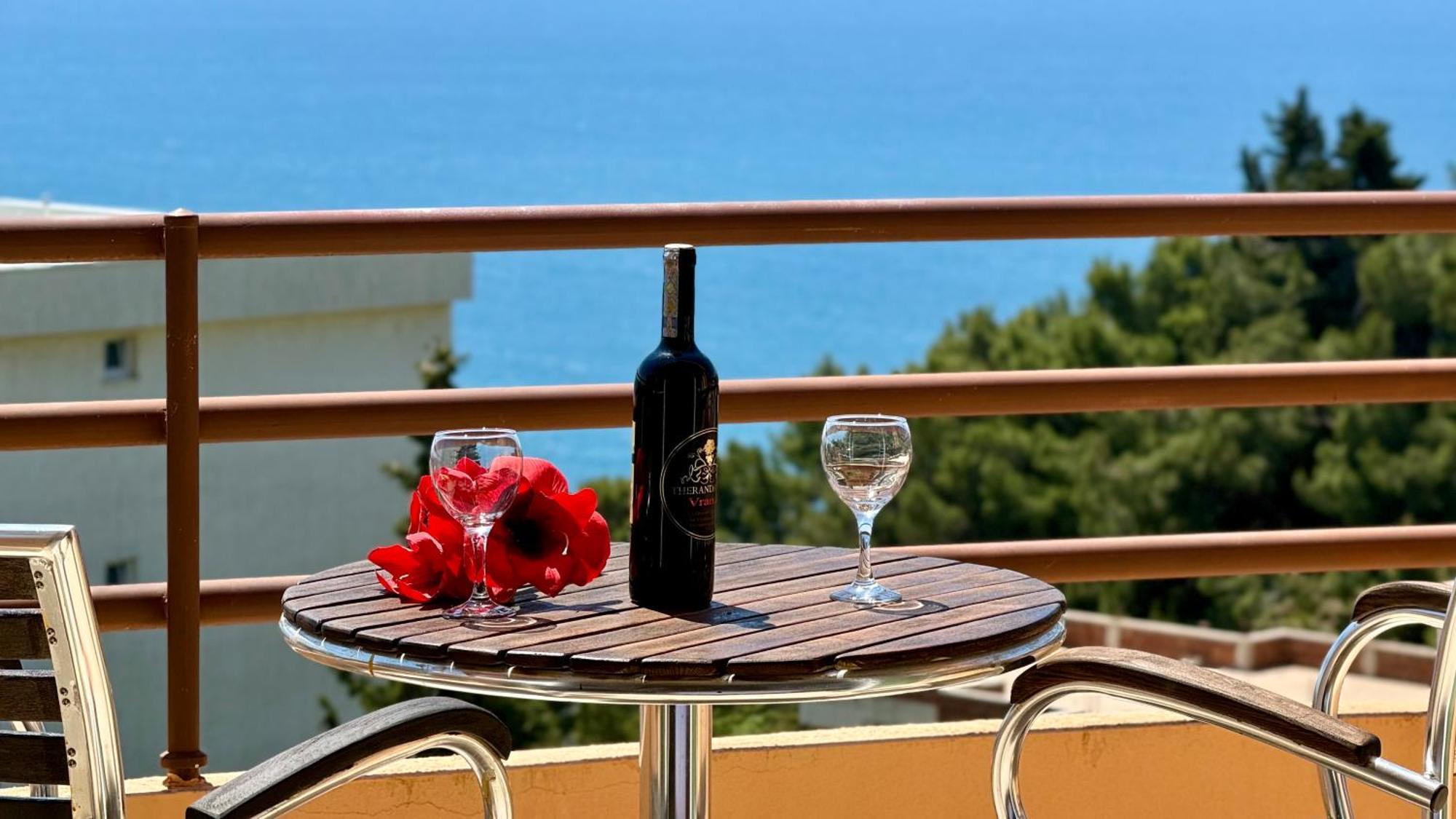 Sea La Vie Apartments Улцинь Экстерьер фото
