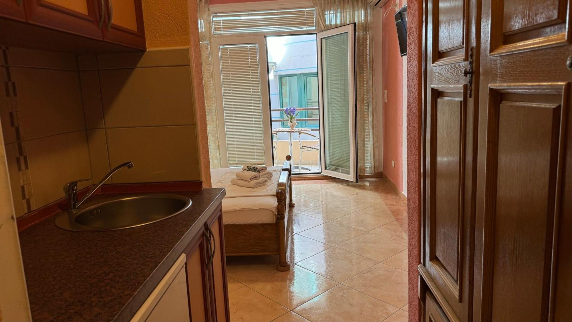 Sea La Vie Apartments Улцинь Экстерьер фото