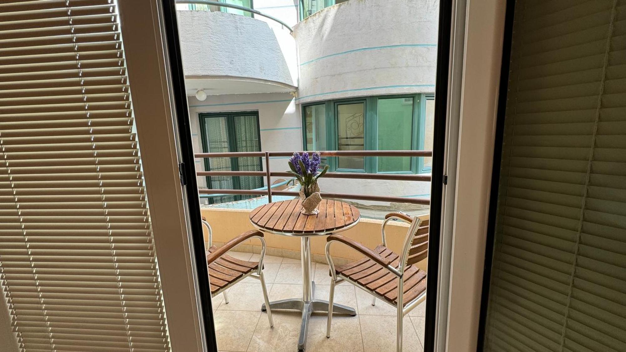 Sea La Vie Apartments Улцинь Экстерьер фото
